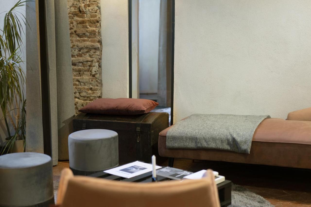 Instaura Apartment