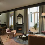 Instaura Apartments